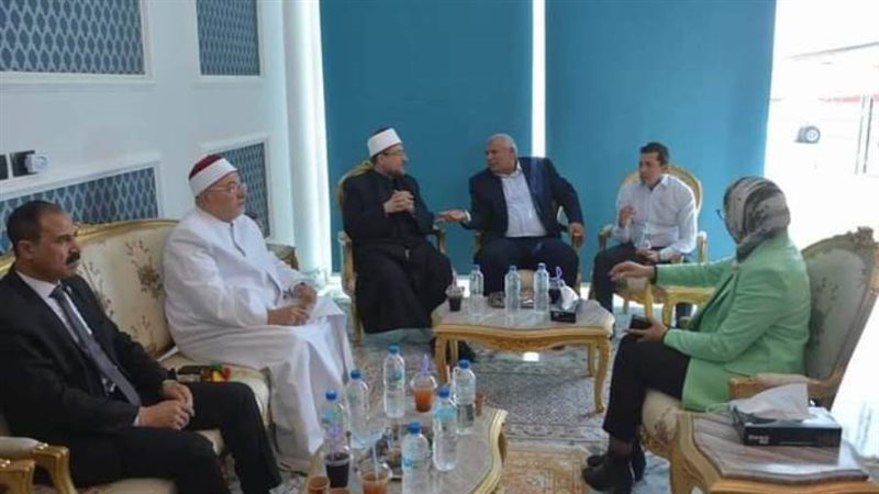 وزيري الأوقاف والشباب