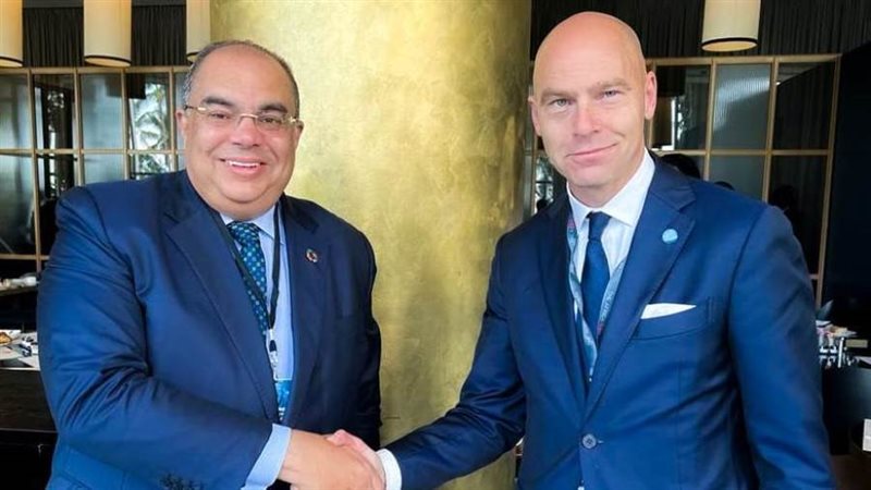 محمود محي الدين وباتريك