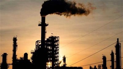 النفط يتجه لثالث جلسة خسائر على التوالي بفعل إغلاقات الصين