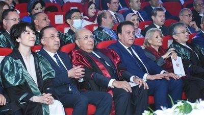 وزير التعليم العالي يشهد مراسم تنصيب الرئيس الجديد للجامعة المصرية اليابانية