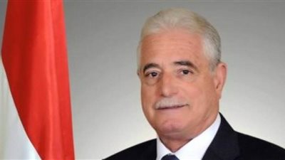 محافظ جنوب سيناء يبحث نسب تنفيذ المشروعات القومية والاستعداد لمؤتمر المناخ