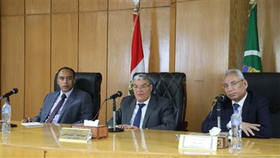 خلال اجتماع المجلس الإقليمي للسكان.. محافظة المنيا تناقش محاور الخطة السكانية