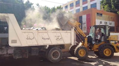 محافظ أسيوط رفع وإزالة  305 أطنان قمامة ومخلفات خلال حملات نظافة وتسوية 