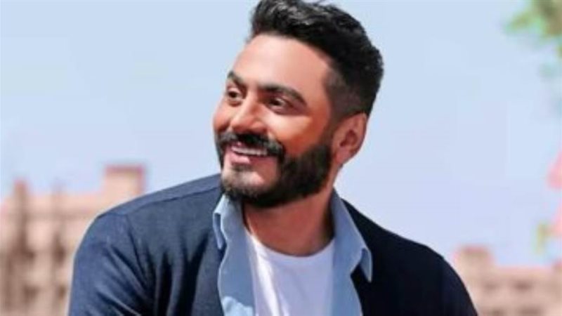 النجم تامر حسني