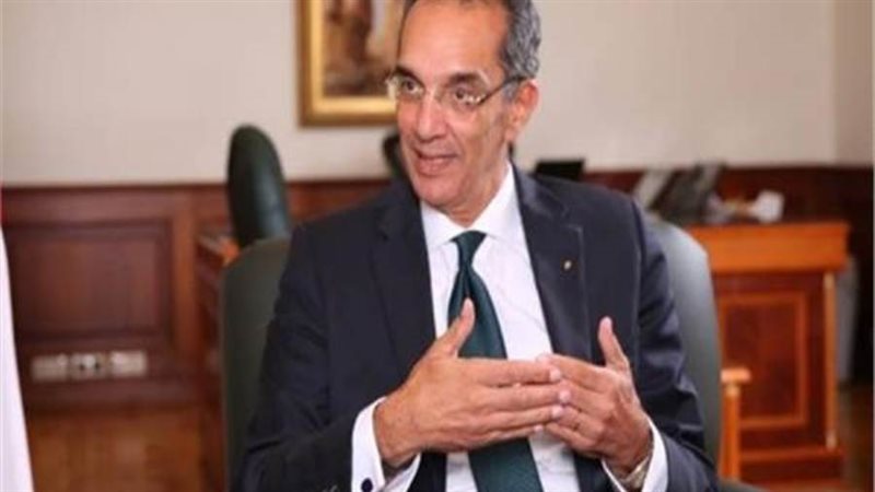 وزير الاتصالات