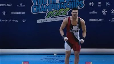 محمود حسني يحرز الذهبية الأولى لمصر في بطولة العالم للأثقال بالمكسيك