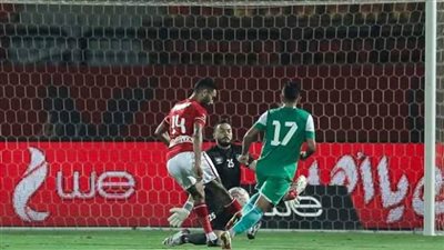 رباعية الأهلي في إيسترن كومباني وتعادلات الدوري المغربي 