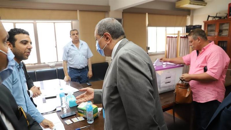 وزير القوى العاملة