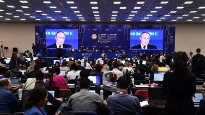 بوتين: امتصاص الاقتصادات الكبرى للسلع من السوق العالمية سيؤدي للمجاعة والهجرة