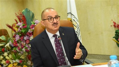 رئيس جامعة أسيوط يبحث مع المستشار الثقافي المصري بواشطن مجالات التعاون