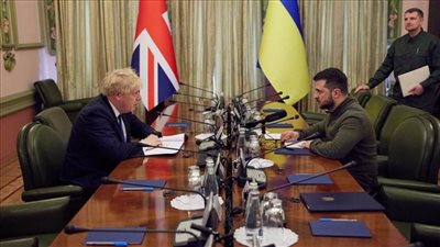 جونسون يصل إلى كييف في زيارة غير معلنة