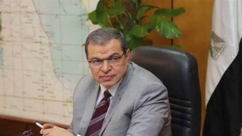 وزير القوي العاملة