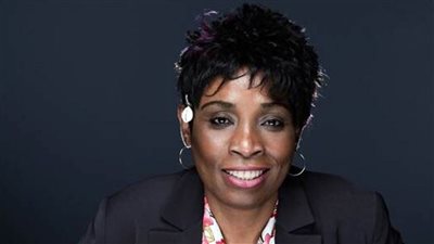 عاملة تنظيف تحصد مقعدا في البرلمان الفرنسي بمواجهة وزيرة الرياضة السابقة