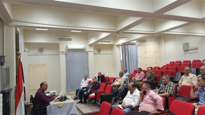 الفولي يشيد بانتظام امتحانات الثانوية العامة في يومها الأول ويجتمع برؤساء اللجان الامتحانية 