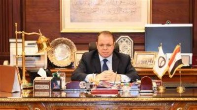 النائب العام يأمر بالتحقيق العاجل في واقعة سقوط شاب من أعلى برج القاهرة