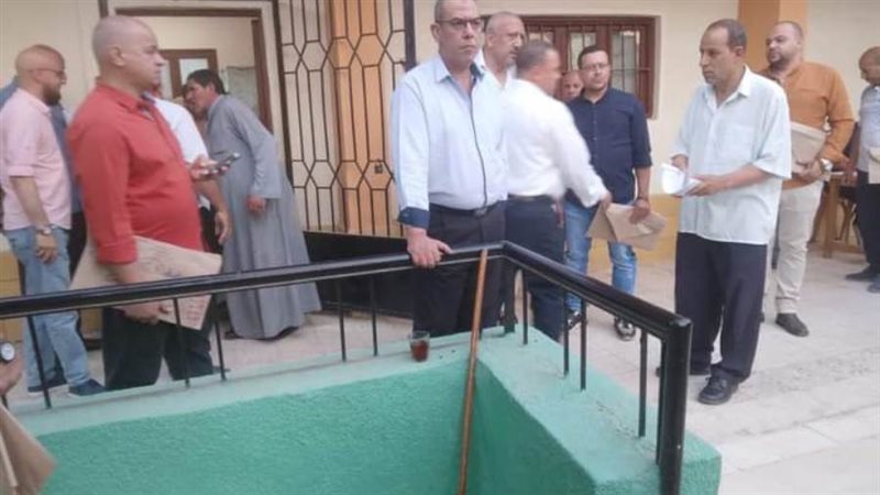 وكيل التعليم يتابع