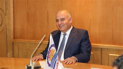 محافظ قنا: الانتهاء من تنفيذ 85% من أعمال تمهيد الطرق بمدينة الأمل بنجع حمادي