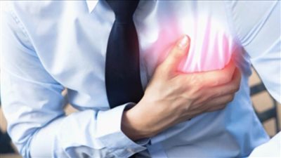 الإسعافات الأولية للذبحة الصدرية.. إليك أبرز الخطوات لإنقاذ المريض