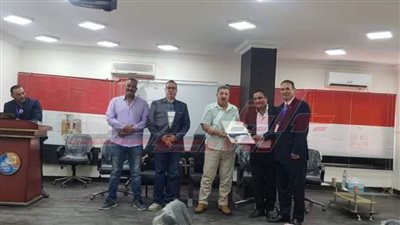 تكريم 15 عاملًا من المتميزين فى اختبارات المسار الوظيفى بكفر الشيخ