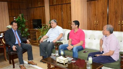  نائب رئيس جامعة أسيوط يستقبل رئيس أكاديمية السادات للعلوم الإدارية لبحث سبل التعاون بين الطرفين