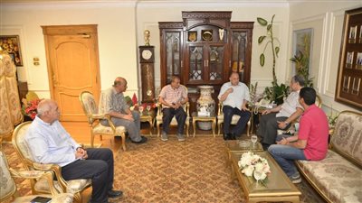 محافظ أسيوط يلتقي رئيس أكاديمية السادات للعلوم الإدارية لبحث تشغيل فرع الأكاديمية الجديد 