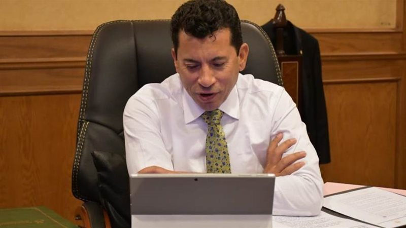 د. أشرف صبحى