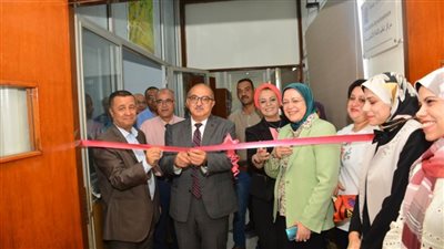 رئيس جامعة أسيوط يشارك في افتتاح مركز الألمانية بالجامعة بعد تجديده وإعادة تطويره