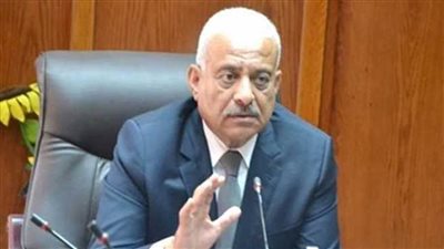 محافظ السويس يبحث توصيل الكهرباء لعدد من المناطق العمرانية والمدن الجديدة