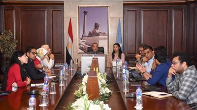 محافظ الإسكندرية يناقش مع ممثلي البنك الدولي تجربة الإسكندرية في مقاومة التغيرات المناخية 