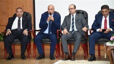 معاش الرياضيين ورعاية المواهب.. شباب بورسعيد يسأل ووفد رياضة البرلمان يجيب