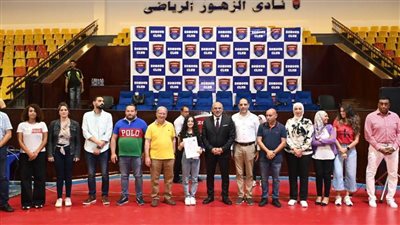 الزهور يكرم نورا الحناوي صاحبة الإنجاز التاريخي لجمباز الأيروبيك