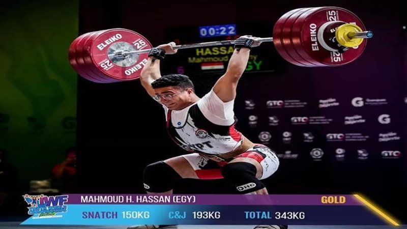 محمود حسني بطل رفع