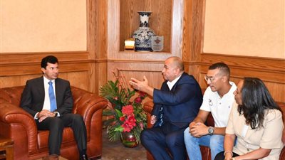  انطلاق المحاولة الأولى لعبور السباح وائل الغرباوي لبحر المانش