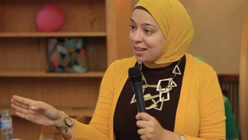 الدكتورة دينا الكردي