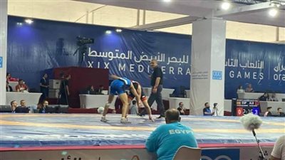 يحيى حافظ يتأهل إلى نهائي المصارعة الحرة بألعاب البحر المتوسط
