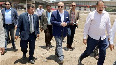  محافظ بني سويف يتفقد محاور مرورية والأسواق وإنشاء كوبري أعلى مزلقان الواسطى