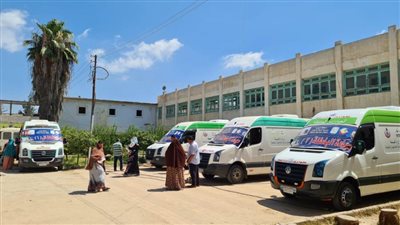 الكشف على ١٦٥٧ مواطناً فى قافلة طبية بقرية الوفائية بالبحيرة