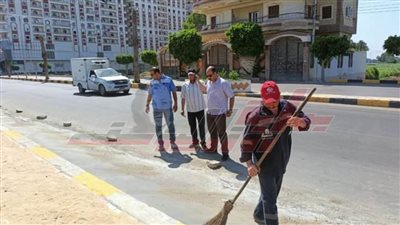 تواصل حملات النظافة والتجميل ورفع كفاءة الإنارة العامة بكفر الشيخ