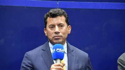 أشرف صبحي: وفرنا الاحتياجات المطلوبة للبعثة المصرية في الجزائر لتحقيق الإنجازات