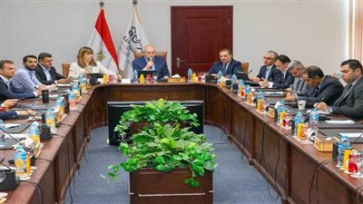 اقتصادية قناة السويس تستضيف مائدة مستديرة مع ممثلي شركات الوقود الأخضر