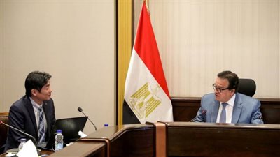 عبد الغفار يستقبل ممثلي شركة عالمية للتعاون في الذكاء الاصطناعي والأجهزة الطبية