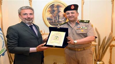 القوات المسلحة تنظم زيارة لوفد إيطالى إلى جهاز مشروعات الخدمة الوطنية 