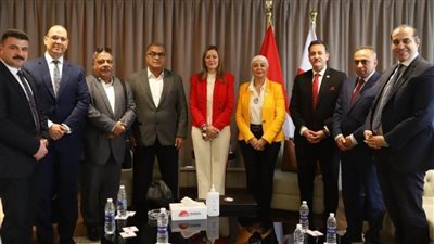 الأكاديمية الوطنية للتدريب تستقبل وفدًا من حزب 