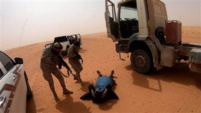 انتشالُ 20 جثةً لمهاجرين تُوفُّوا عطشاً على الحدود الليبية التشادية