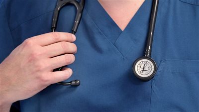 علماء يبحثون عن علاج لما أتلفه الحب في القلب