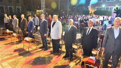 محافظ أسيوط يشهد حفل مدرسة السلام الحديثة المشتركة بمناسبة ذكرى 30 يونيو وختام الأنشطة