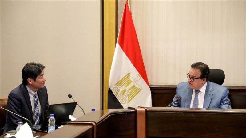 لقاء عبدالغفار مع