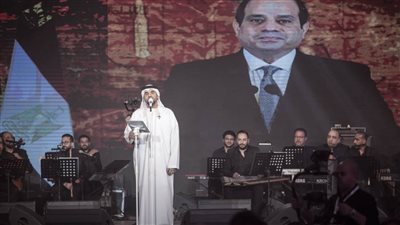 حسين الجسمي يحتفل بذكرى ثورة 30 يونيو في القاهرة.. صور