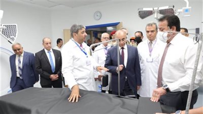 وزير التعليم العالي يتفقد مستشفى العاشر الجامعي قبل افتتاحه رسميًا 