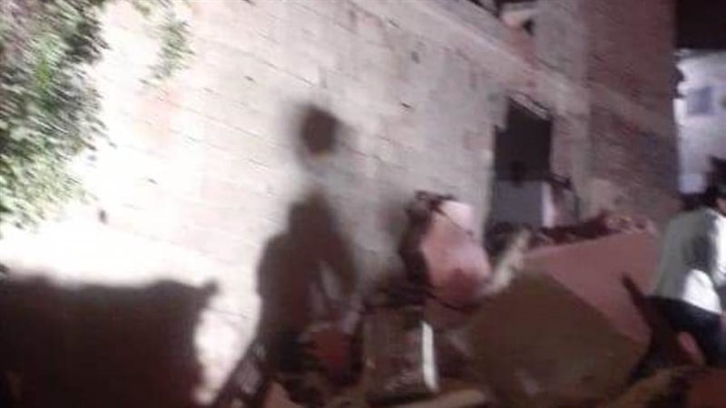 العقار المنهار